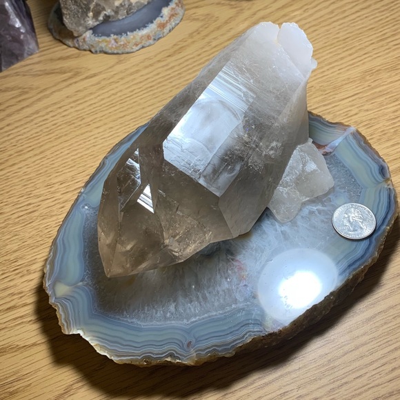 SOLD🔴🔴🔴MASSIVE! 2.6 Lb Skeletal Quartz Point - Picture 4 of 8